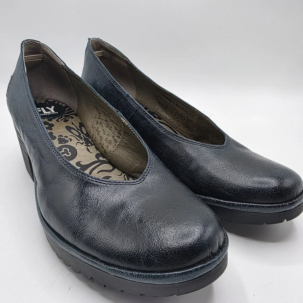 Fly London WALO988FLY Pumps SZ 11 Blue Teal Leather Chunky Heel Comfort Lug Sole